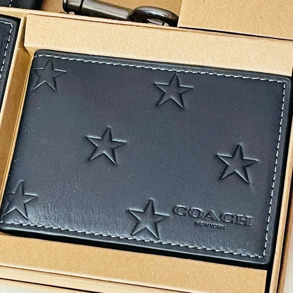 New in box Men’s Coach 3 in 1 Wallet Gift Set with Star Print. - Picture 3 of 12